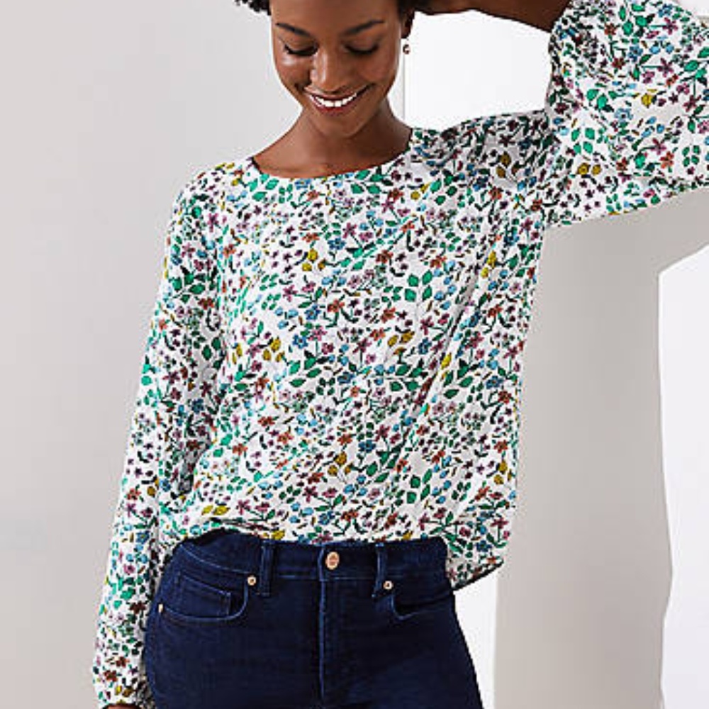 LOFT NWT Women's Petite Floral Draped Sleeve‎ Top